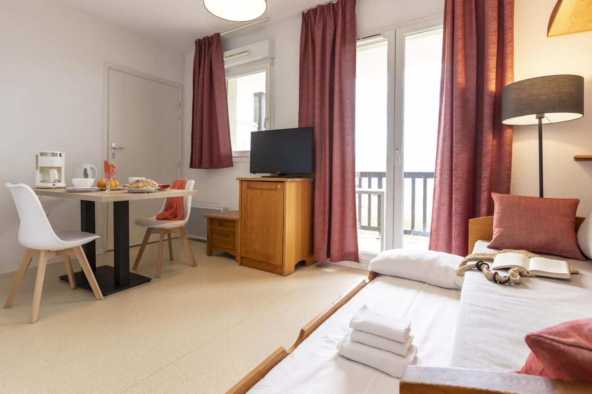Residence Odalys Mille Soleils Font-Romeu-Odeillo-Via Dış mekan fotoğraf